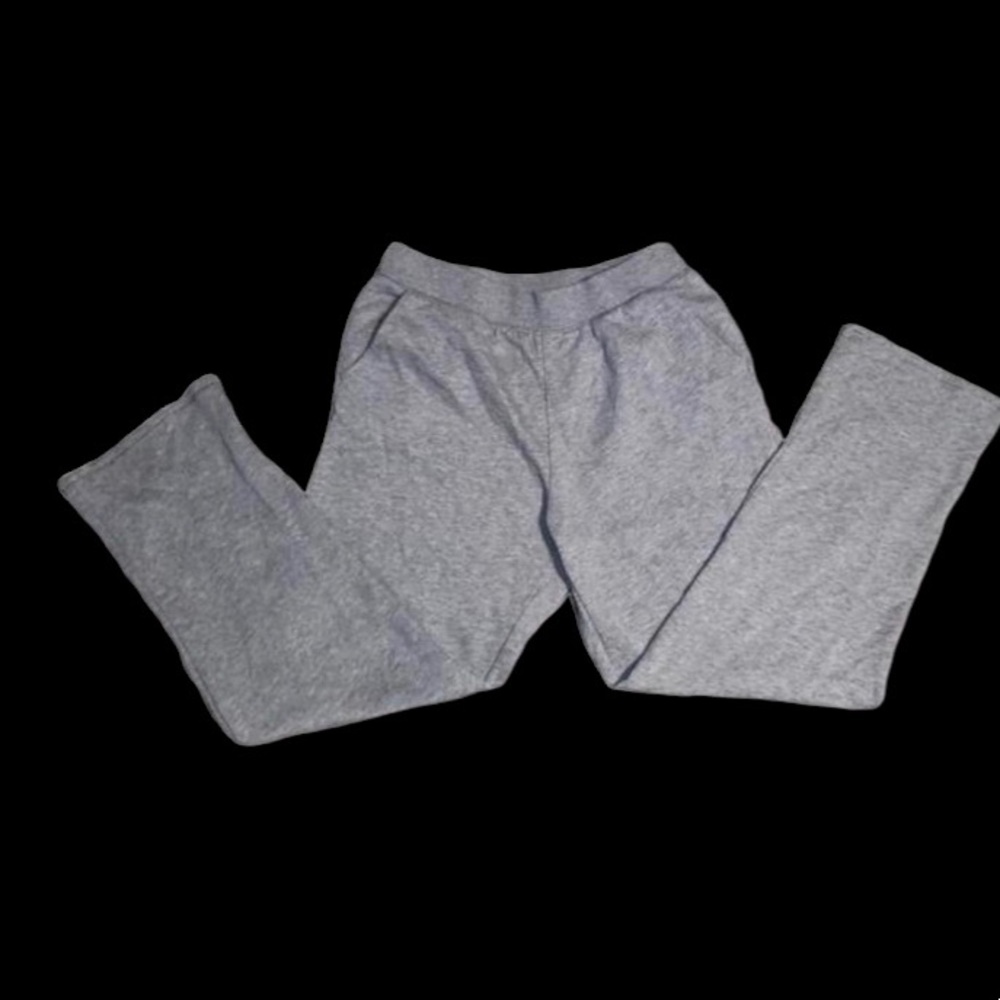 🌟BLACK STAR 🎧🌟sweats flared barely used !!! ⭐️